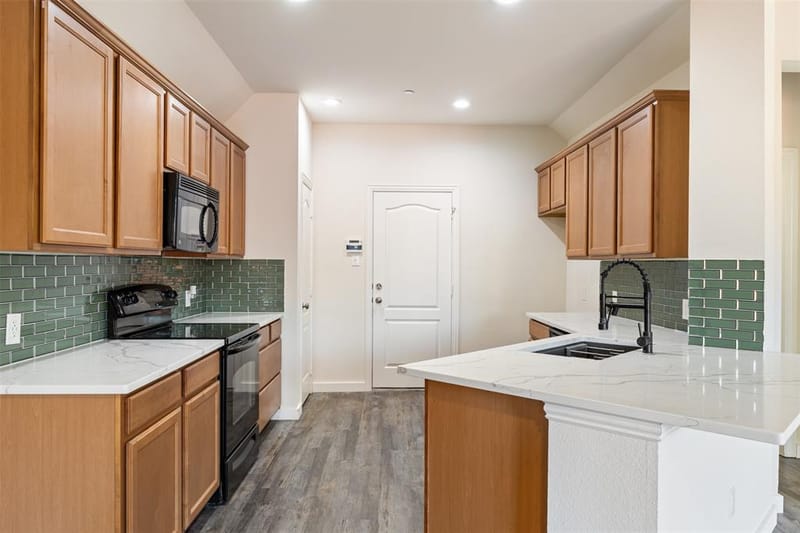 2656 Jacobson Drive, Lewisville TX 75067 - Photo 9