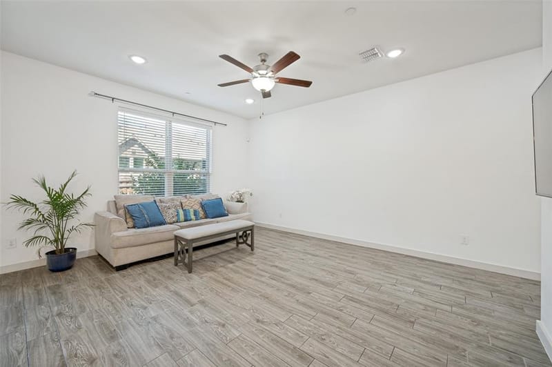 2741 Splendor Drive, Little Elm TX 75068 - Photo 6