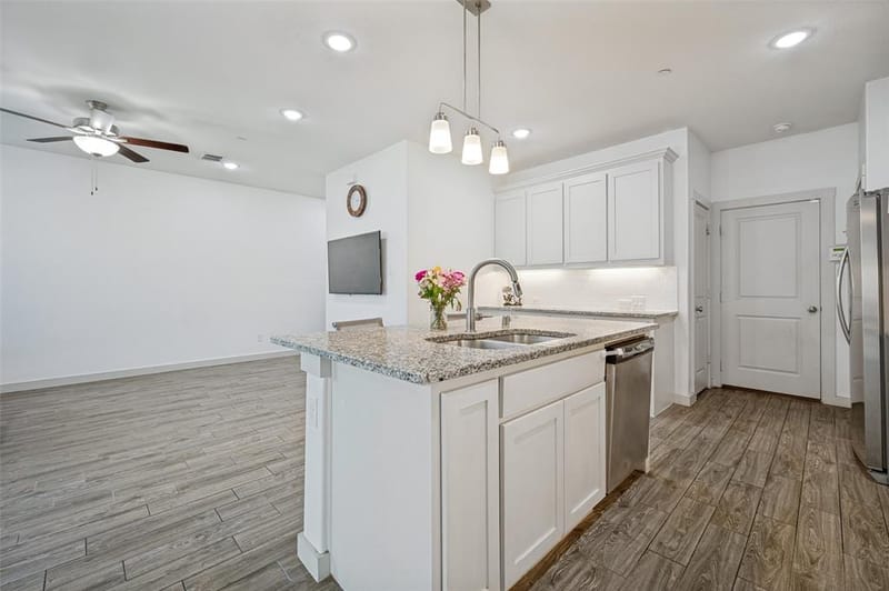 2741 Splendor Drive, Little Elm TX 75068 - Photo 9