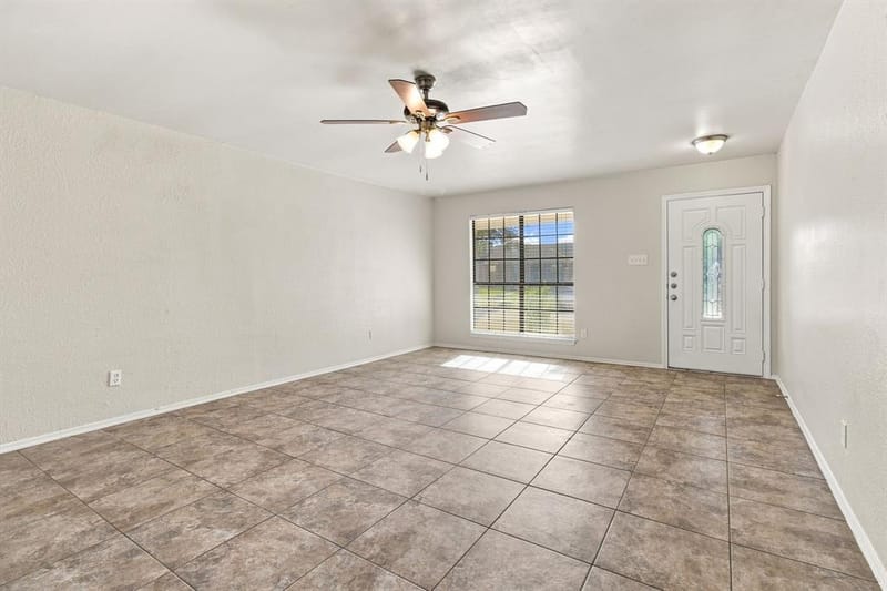 3914 Wheelwright Drive, Garland TX 75044 - Photo 6