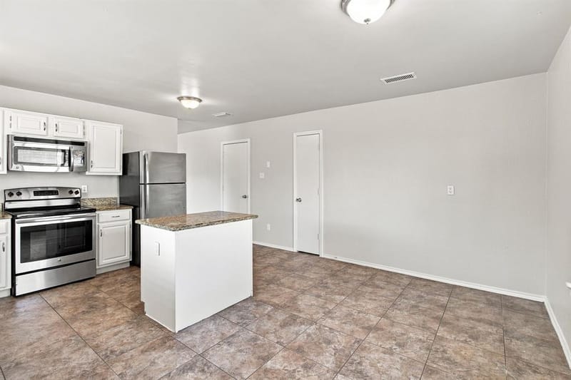 3914 Wheelwright Drive, Garland TX 75044 - Photo 13