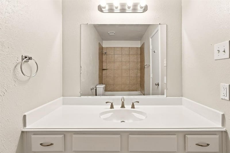 3914 Wheelwright Drive, Garland TX 75044 - Photo 18