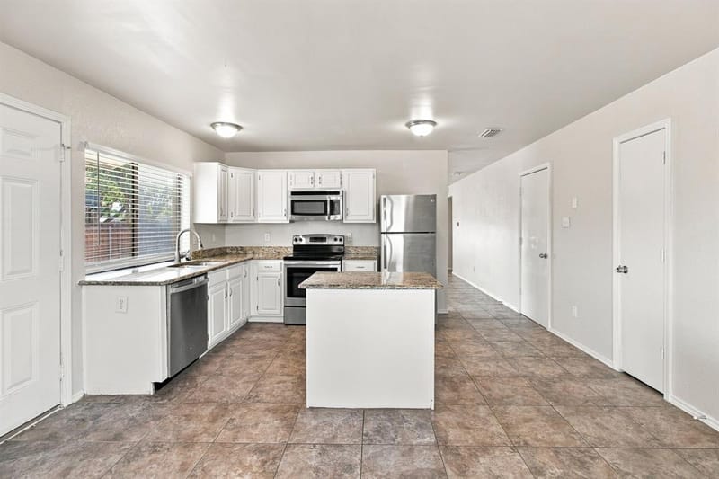 3914 Wheelwright Drive, Garland TX 75044 - Photo 11