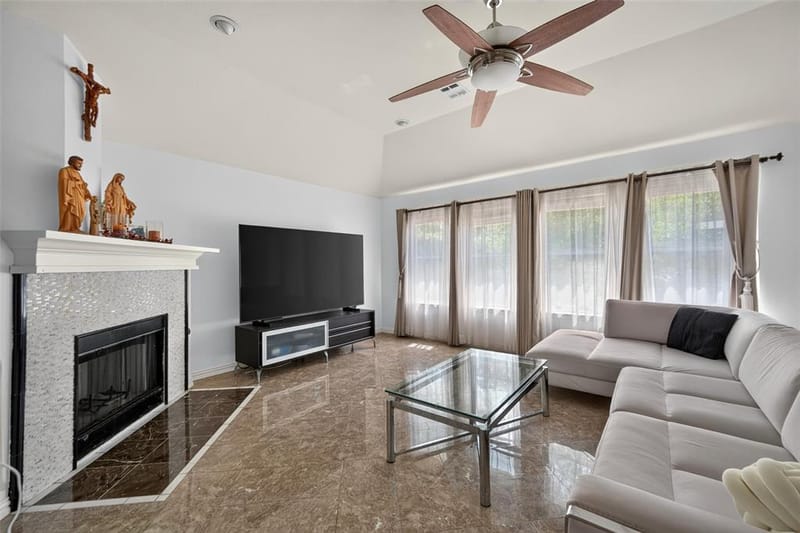 3413 Castleman Cove Drive, Garland TX 75040 - Photo 7