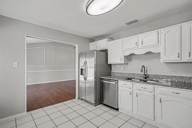7116 Blackberry Drive, Arlington TX 76016 - Photo 8
