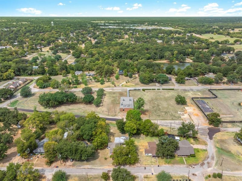 909 N Naid Street, Grand Saline TX 75140 - Photo 29