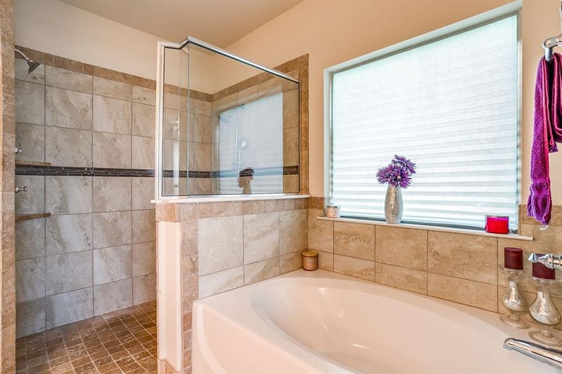 124 Lone Oak Drive, Crowley TX 76036 - Photo 23