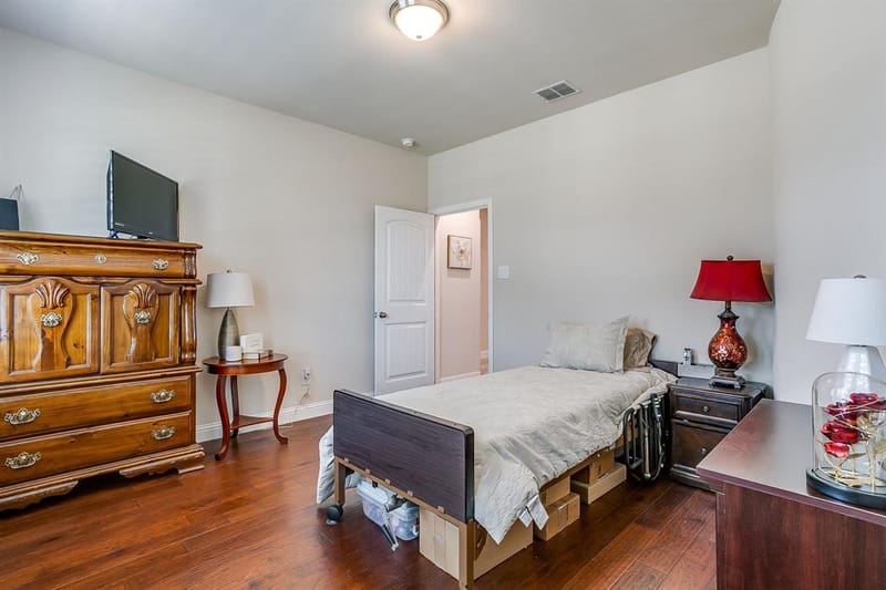 124 Lone Oak Drive, Crowley TX 76036 - Photo 26
