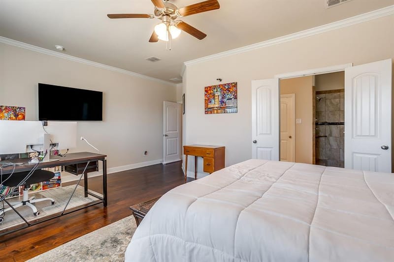 124 Lone Oak Drive, Crowley TX 76036 - Photo 22
