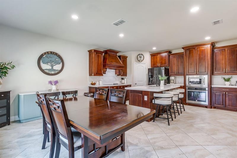 124 Lone Oak Drive, Crowley TX 76036 - Photo 19
