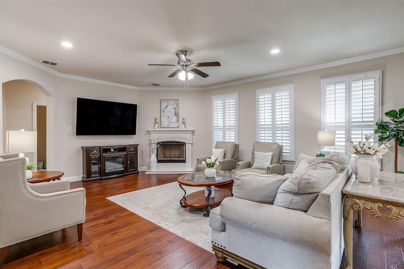 124 Lone Oak Drive, Crowley TX 76036 - Photo 8