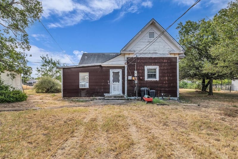 147 Illinois Avenue, China Spring TX 76633 - Photo 17
