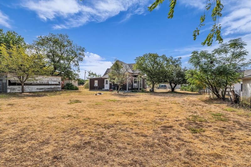 147 Illinois Avenue, China Spring TX 76633 - Photo 16