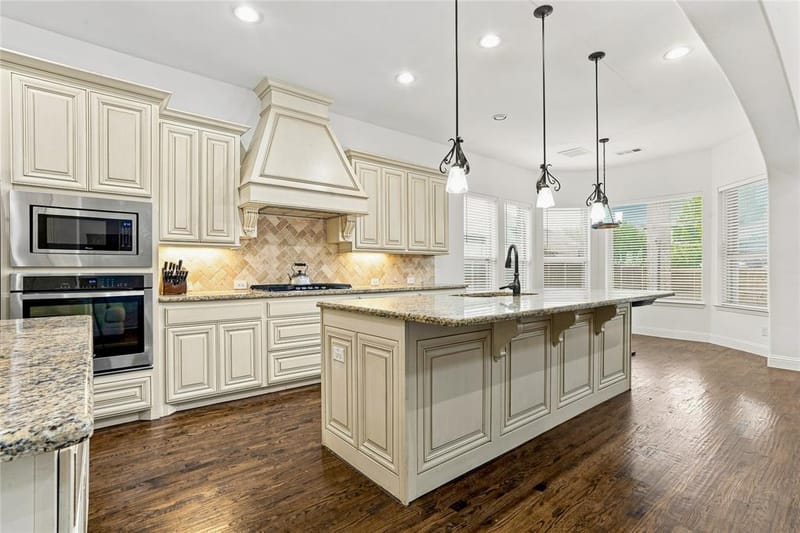 878 Gaited Trail, Frisco TX 75036 - Photo 9