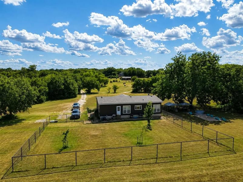 4125 County Road 417a, Cleburne TX 76031 - Photo 24