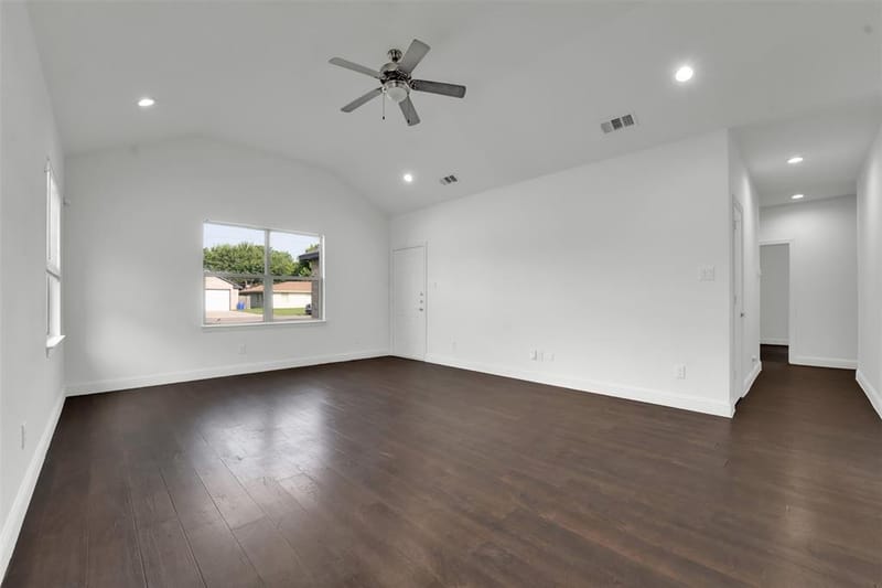4902 Rimwood Drive, Balch Springs TX 75180 - Photo 6