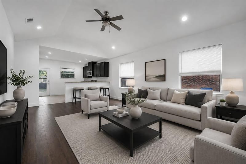4902 Rimwood Drive, Balch Springs TX 75180