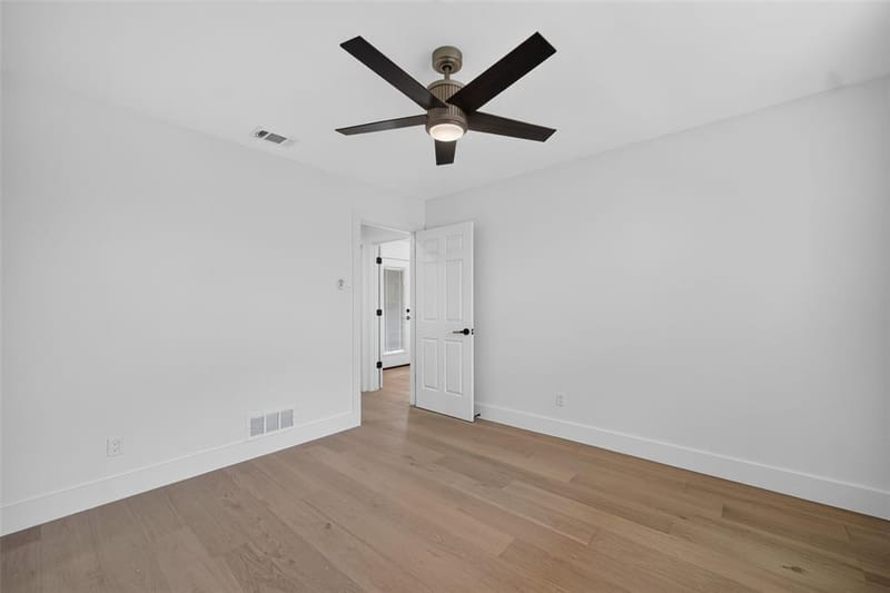 7230 Claybrook Drive, Dallas TX 75231 - Photo 24