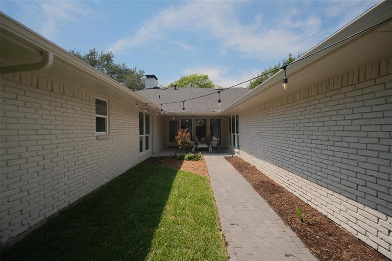 7230 Claybrook Drive, Dallas TX 75231 - Photo 34