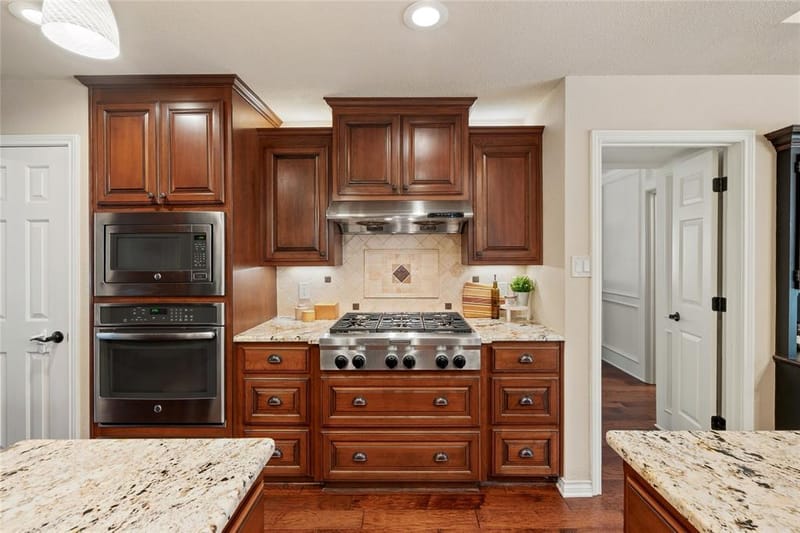 3005 Glasgow Drive, Arlington TX 76015 - Photo 11