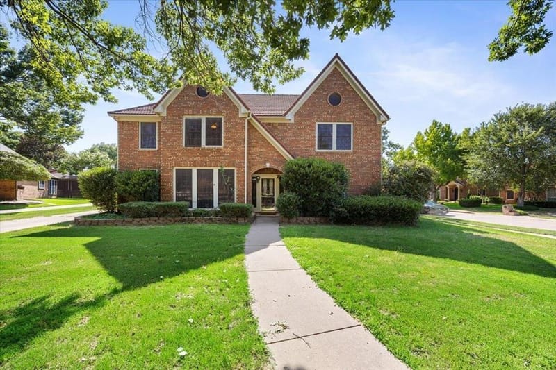 2400 Silverthorne Court, Highland Village TX 75077