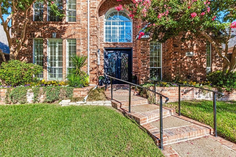 8607 Cherry Hill Drive, Dallas TX 75243 - Photo 3