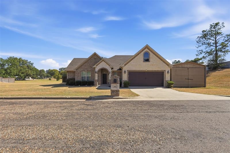 310 ROSEWOOD, Mount Pleasant TX 75455 - Photo 2