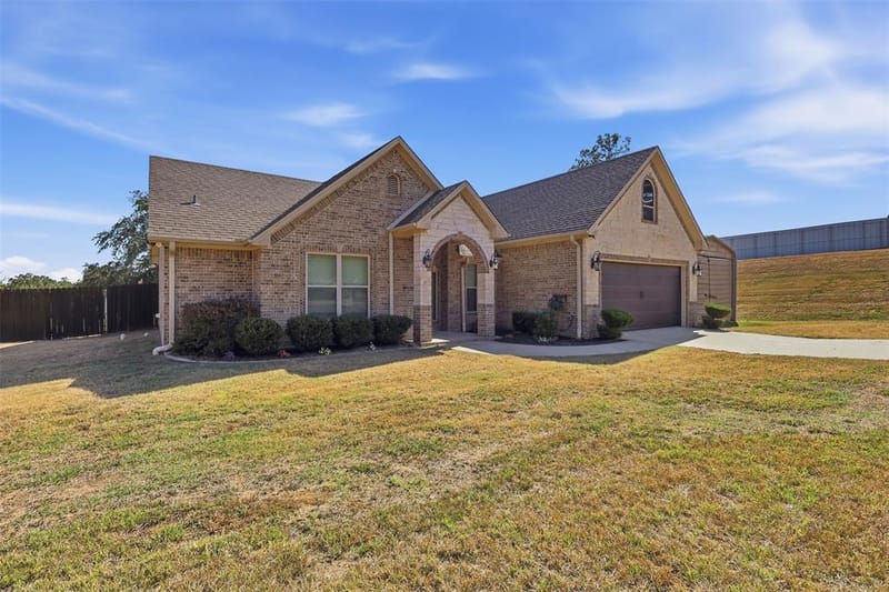 310 ROSEWOOD, Mount Pleasant TX 75455 - Photo 4