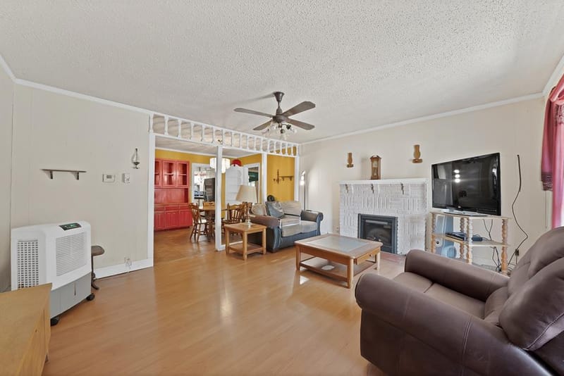 515 Frontier Street, River Oaks TX 76114 - Photo 8