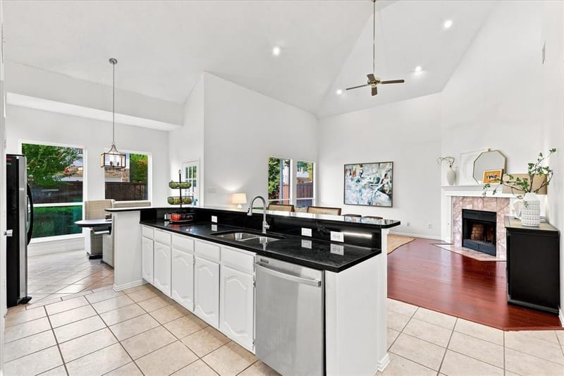 4661 Thanksgiving Lane, Plano TX 75024 - Photo 10
