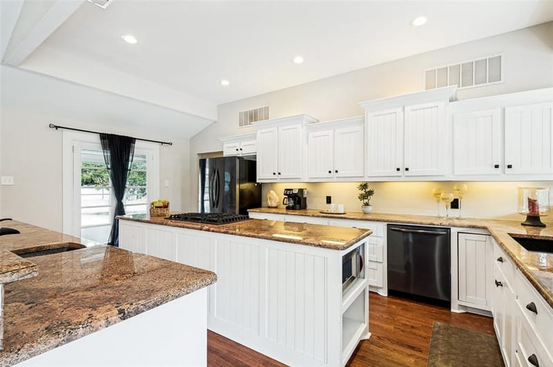 928 N Irving Heights Drive, Irving TX 75061 - Photo 15
