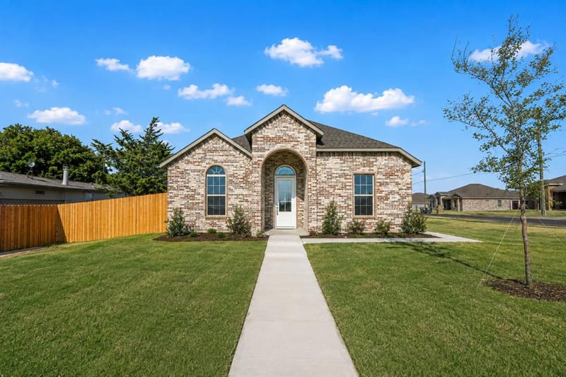 2201 UHL Road, Glenn Heights TX 75154