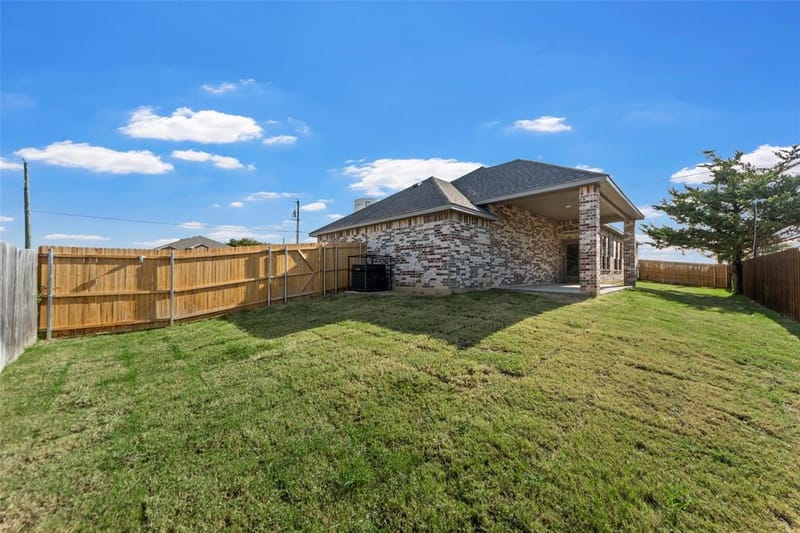 2201 UHL Road, Glenn Heights TX 75154 - Photo 21