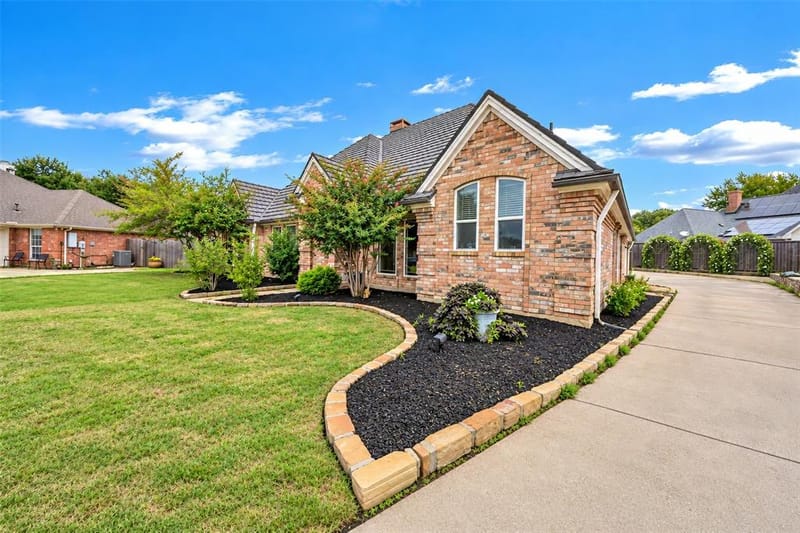 504 Quail Cove Court, Hurst TX 76054 - Photo 3
