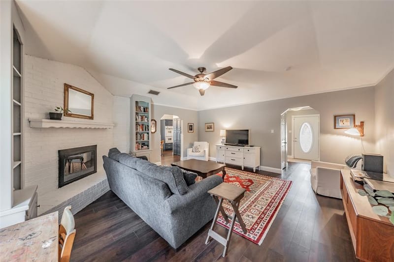 5500 Meadow Oak Street, North Richland Hills TX 76180 - Photo 6