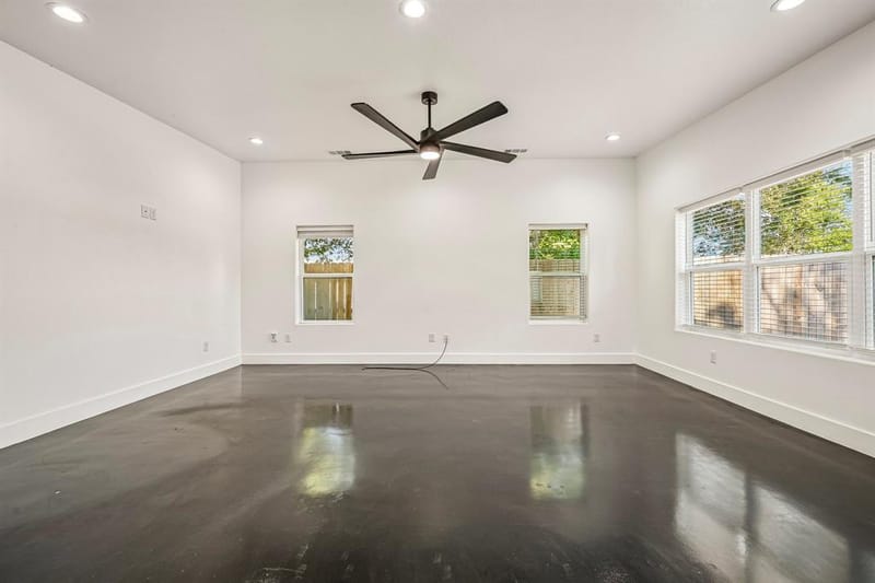 613 W Florence Street, Denison TX 75020 - Photo 10