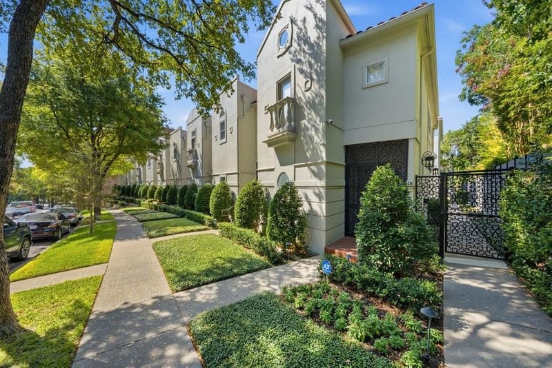 3707 Gilbert Avenue # 17, Dallas TX 75218