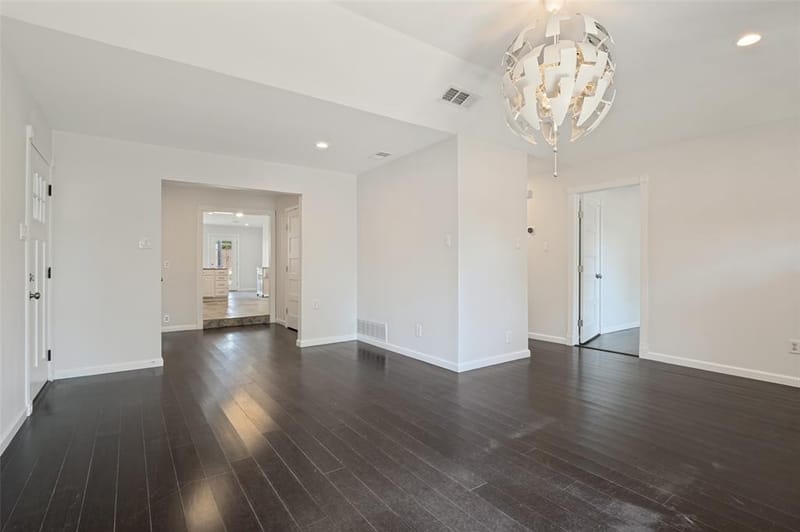 803 Hollywood Avenue, Dallas TX 75208 - Photo 17