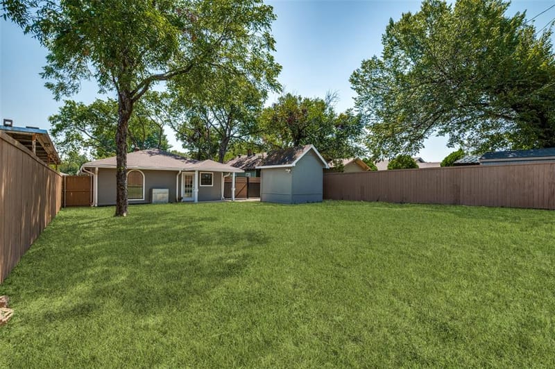 803 Hollywood Avenue, Dallas TX 75208 - Photo 30