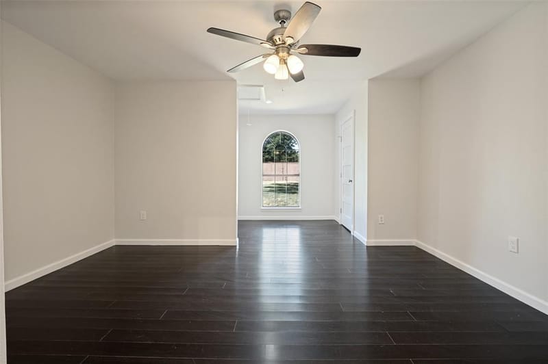 803 Hollywood Avenue, Dallas TX 75208 - Photo 18