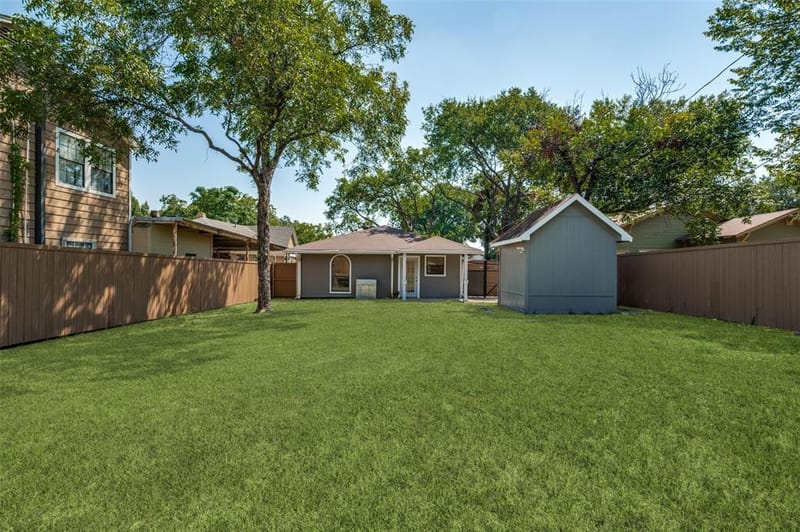 803 Hollywood Avenue, Dallas TX 75208 - Photo 31