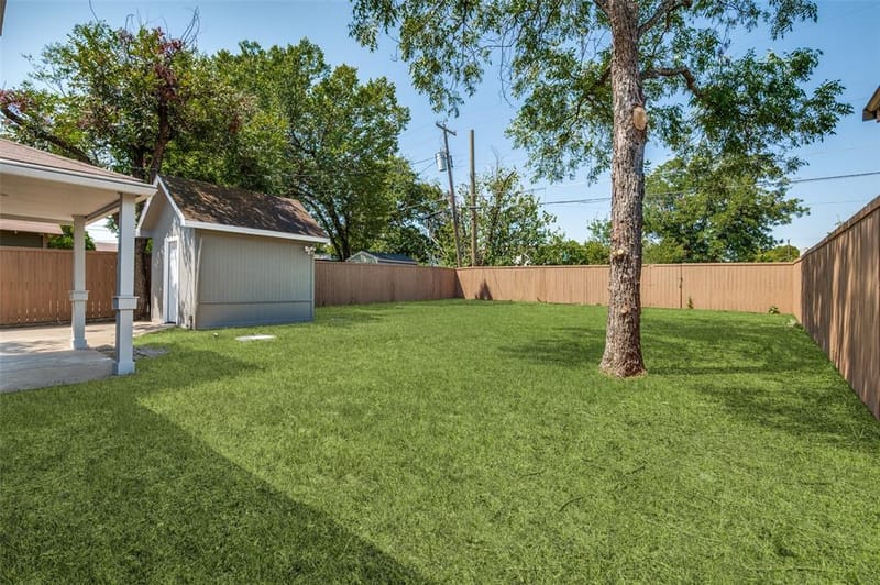 803 Hollywood Avenue, Dallas TX 75208 - Photo 29