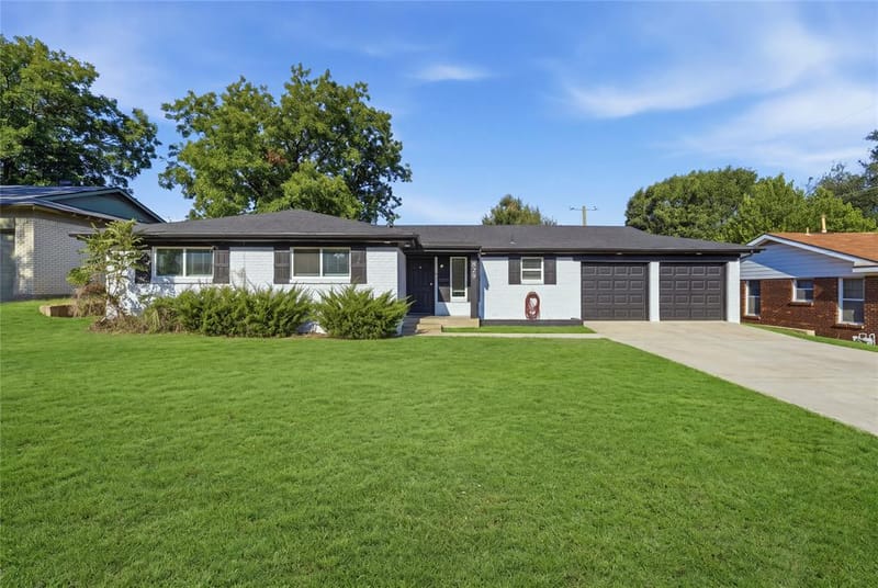 829 Lee Drive, Bedford TX 76022