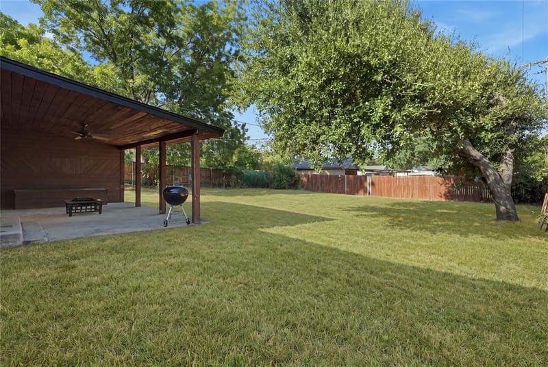 829 Lee Drive, Bedford TX 76022 - Photo 18