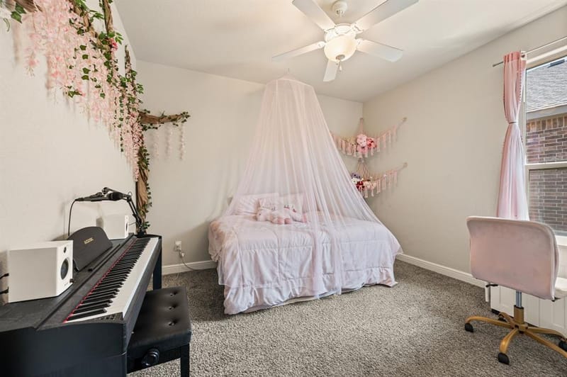 160 Tanager Drive, Rhome TX 76078 - Photo 27