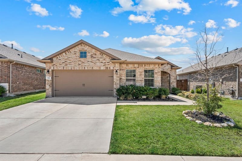 160 Tanager Drive, Rhome TX 76078