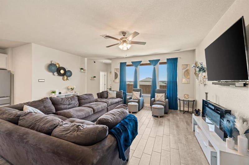 160 Tanager Drive, Rhome TX 76078 - Photo 8