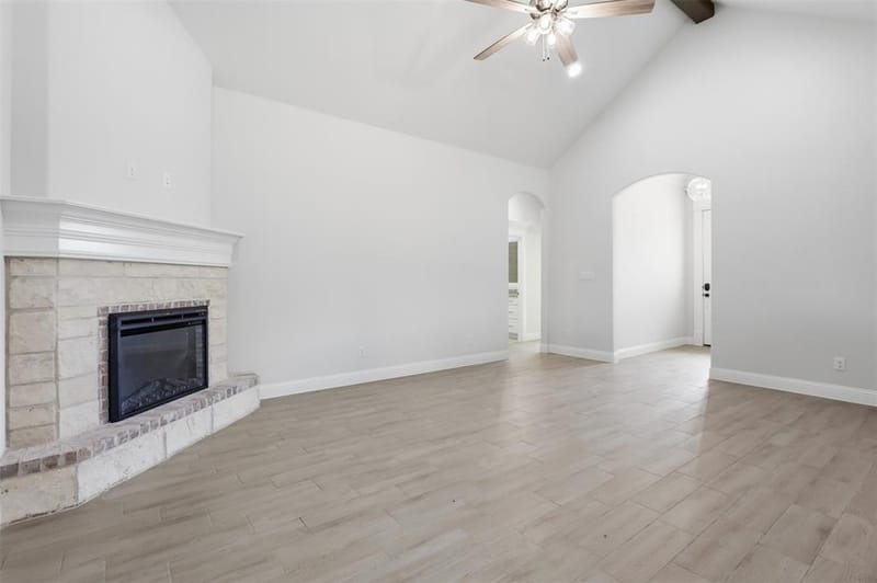 816 Haley Street, Springtown TX 76082 - Photo 17