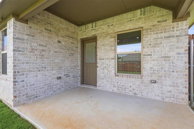 816 Haley Street, Springtown TX 76082 - Photo 35