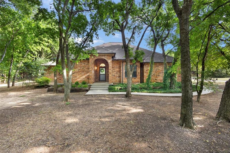 290 Ashford Lane, Midlothian TX 76065 - Photo 2